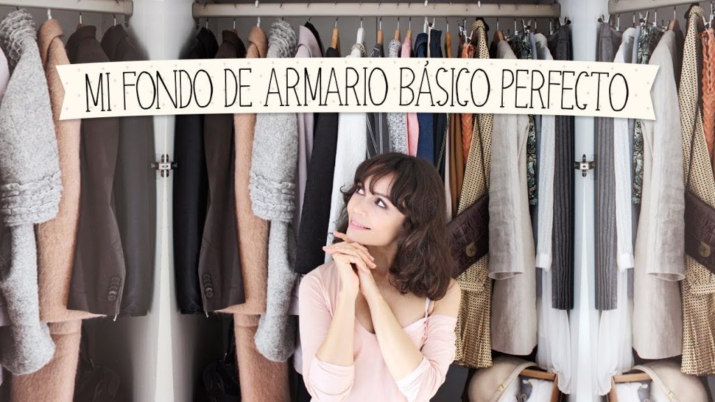 QUÉ DEBE TENER UN FONDO DE ARMARIO FEMENINO
